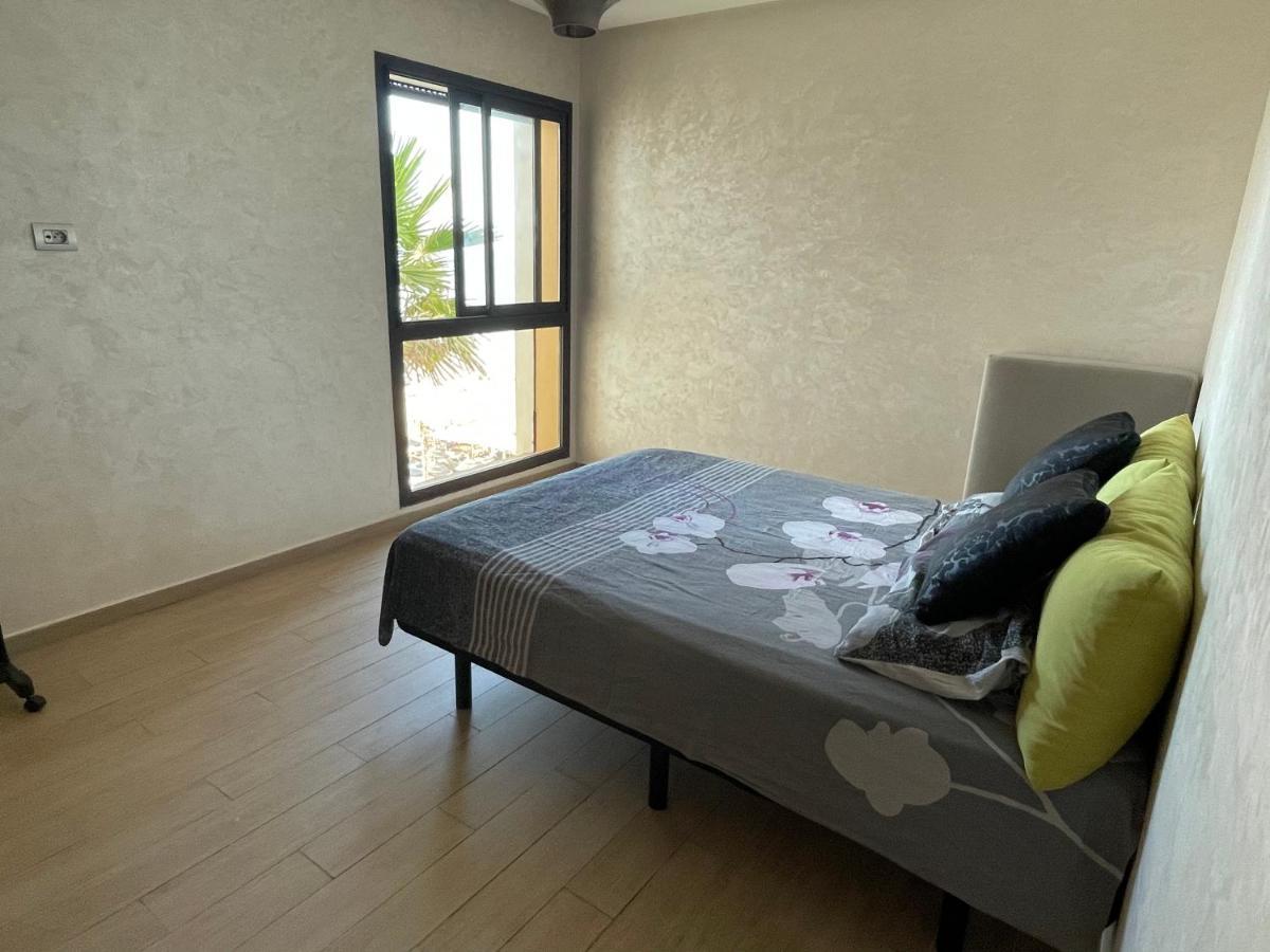 Appart De Luxe Front De Mer Prestigia Plage Des Nations Salé Eksteriør billede