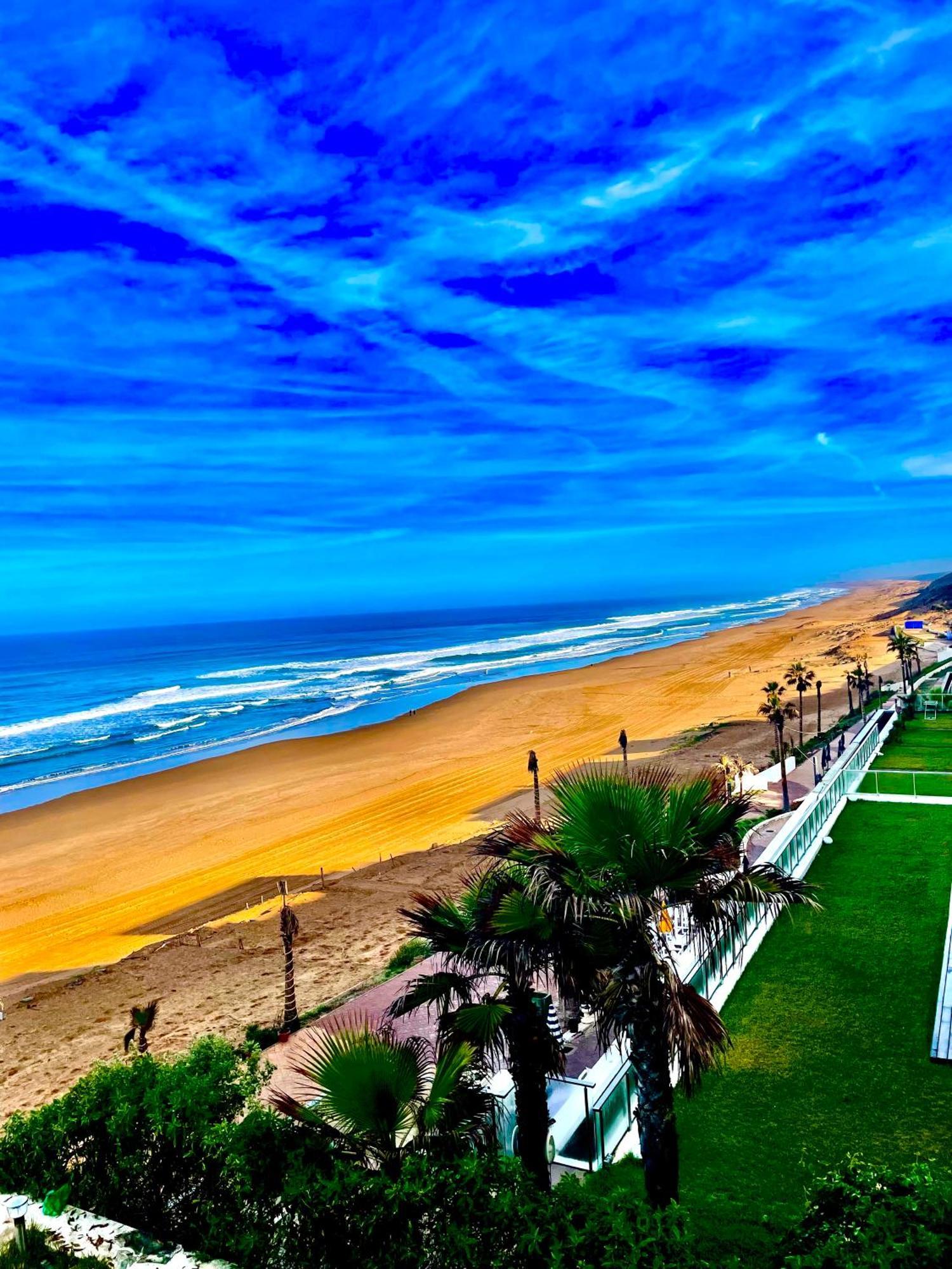 Appart De Luxe Front De Mer Prestigia Plage Des Nations Salé Eksteriør billede